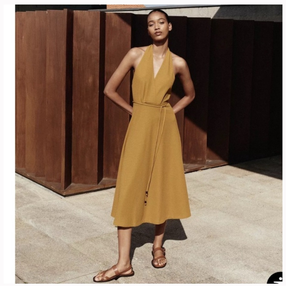 Halter Belt dress. Mustard color-Size Large